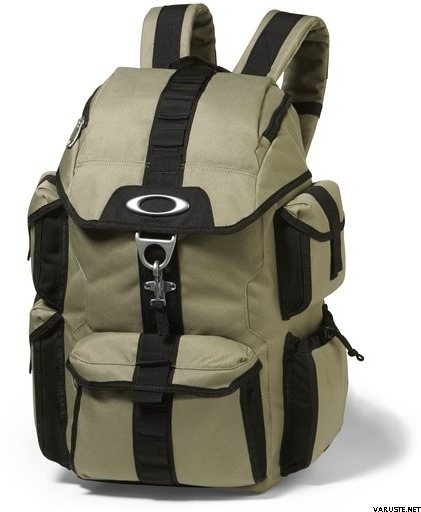 oakley dry goods pack