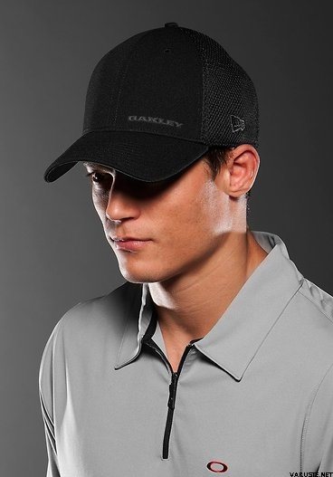 oakley silicon bark trucker