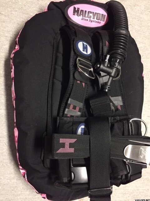 Halcyon Infinity (Used) Pink Camo