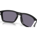 Oakley Holbrook, Matte Black w/ Prizm Grey