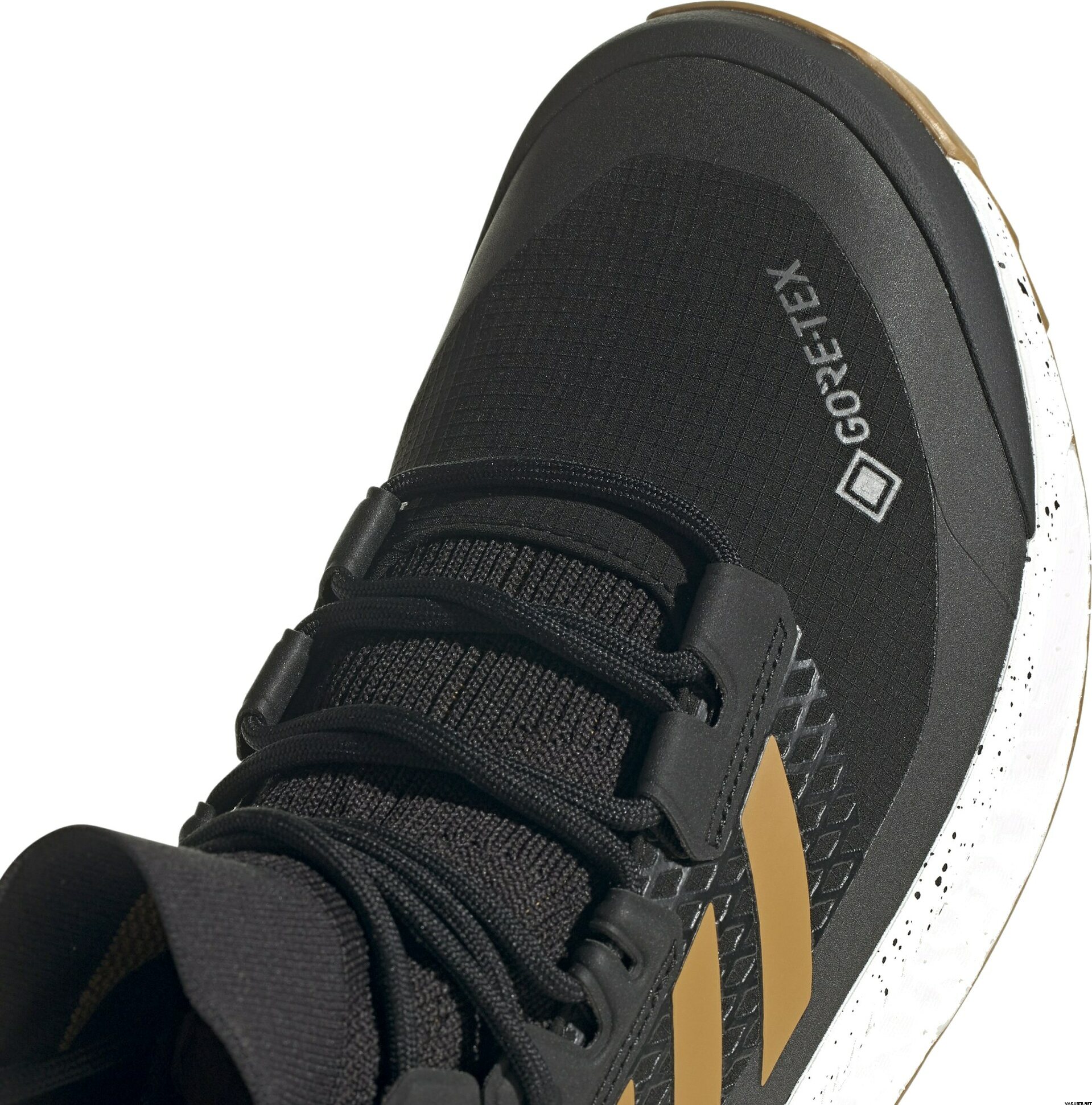 Adidas Terrex Free Hiker GTX | Men's mid cut hiking boots with 