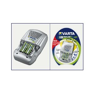 Varta 15-min Charger + 4 kpl 2000 mAh AA-akkuparistoa + auton tupakansytytin -adapteri