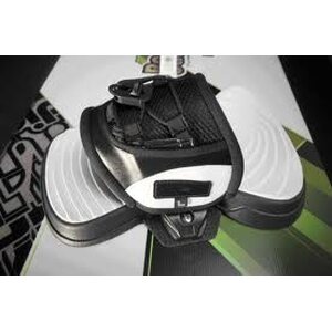 Flyboards Flyradical 2012 with bindings