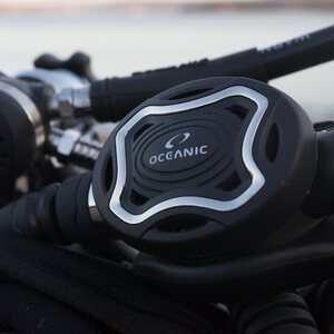Oceanic Zeo FDXi, Maxflex + Swivel DIN DVT