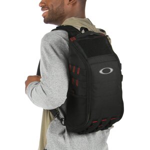 Oakley Extractor Sling Pack