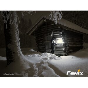 Fenix CL26R ladattava retkilyhty