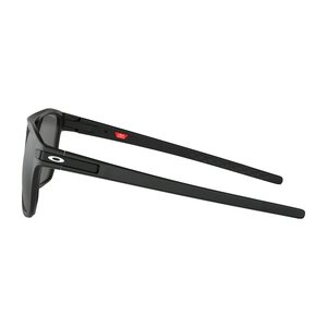 Oakley Latch Beta, Matte Black w/ Prizm Black Polarized