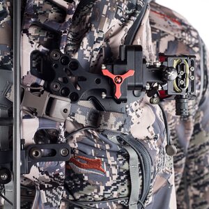 The DWR finish resists light precipitation and prevents the face fabric from wetting out.