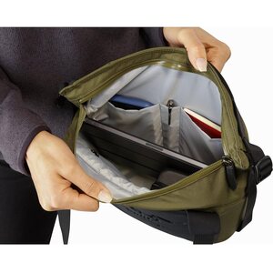 Arc'teryx Arro 8 Shoulder Bag
