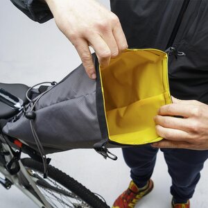 Geosmina Large Seat Bag