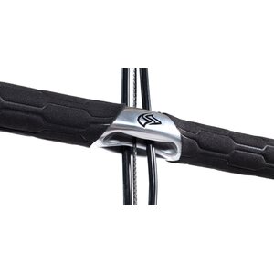 The Double-V-Shaped Eyelet on the bar has been optimized to reduce friction ensuring easy and direct steering. You are able to easily power up and depower the kite whilst steering.