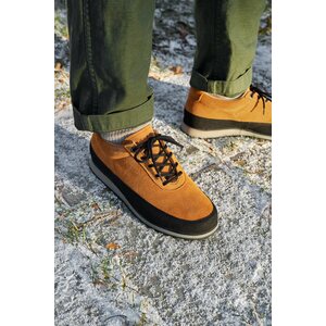 Tarvas Explorer Suede
