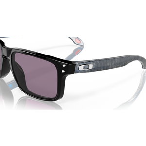 Oakley Holbrook, Polished Black w/ Prizm Grey