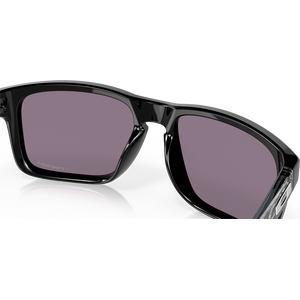 Oakley Holbrook, Polished Black w/ Prizm Grey