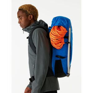 Arc'teryx Brize 32 Backpack