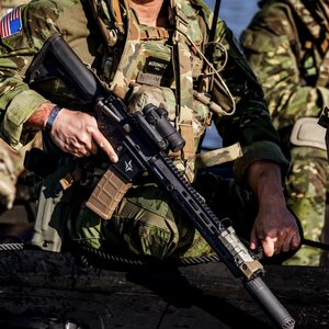 Aimpoint CompM4s 2MOA Complete / QRP2 mount