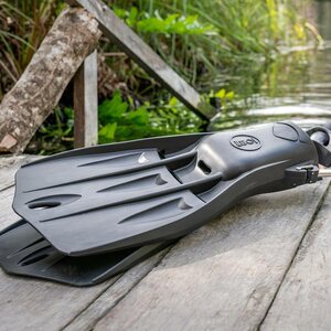 Fourth Element Tech Fin