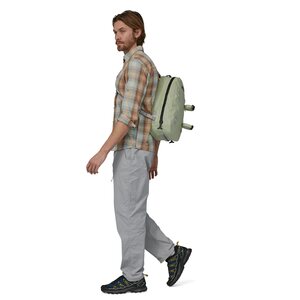 Patagonia Guidewater Sling 15L