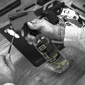 Breakthrough Military-Grade Solvent 16 fl oz Spray Bottle