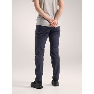 Model Measurements Height: 5'9"/175.3cm Chest Width: 34"/86.4cm Waist: 25"/63.5cm Hip: 32"/81.3cm Wearing Size: 4