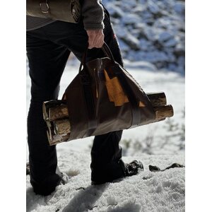 Bushcraft Spain Oilskin Log Carrier