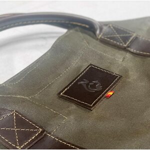 Bushcraft Spain Oilskin Log Carrier