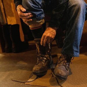Darn Tough Steely Boot Midweight Cushion Mens