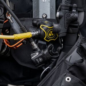 Apeks EVX200 Stage3 DIN