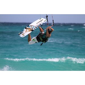 Flyboards Flyradical 2011 with bindings