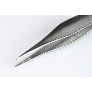 Estecs Point tweezers