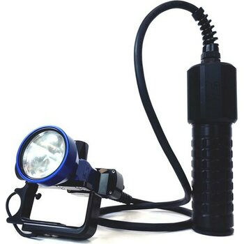 Primary lights for diving