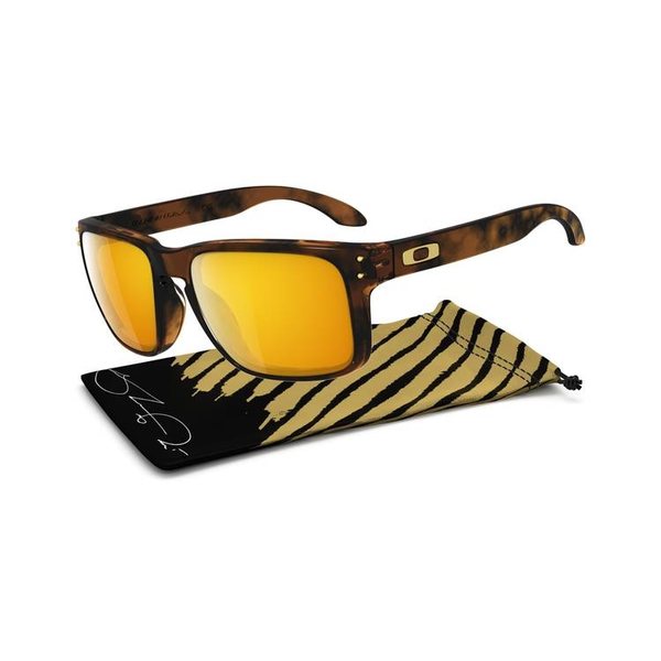 Oakley Holbrook, Shaun White Collection, Brown Tortoise/24K Iridium | Oakley  Holbrook Sunglasses  English