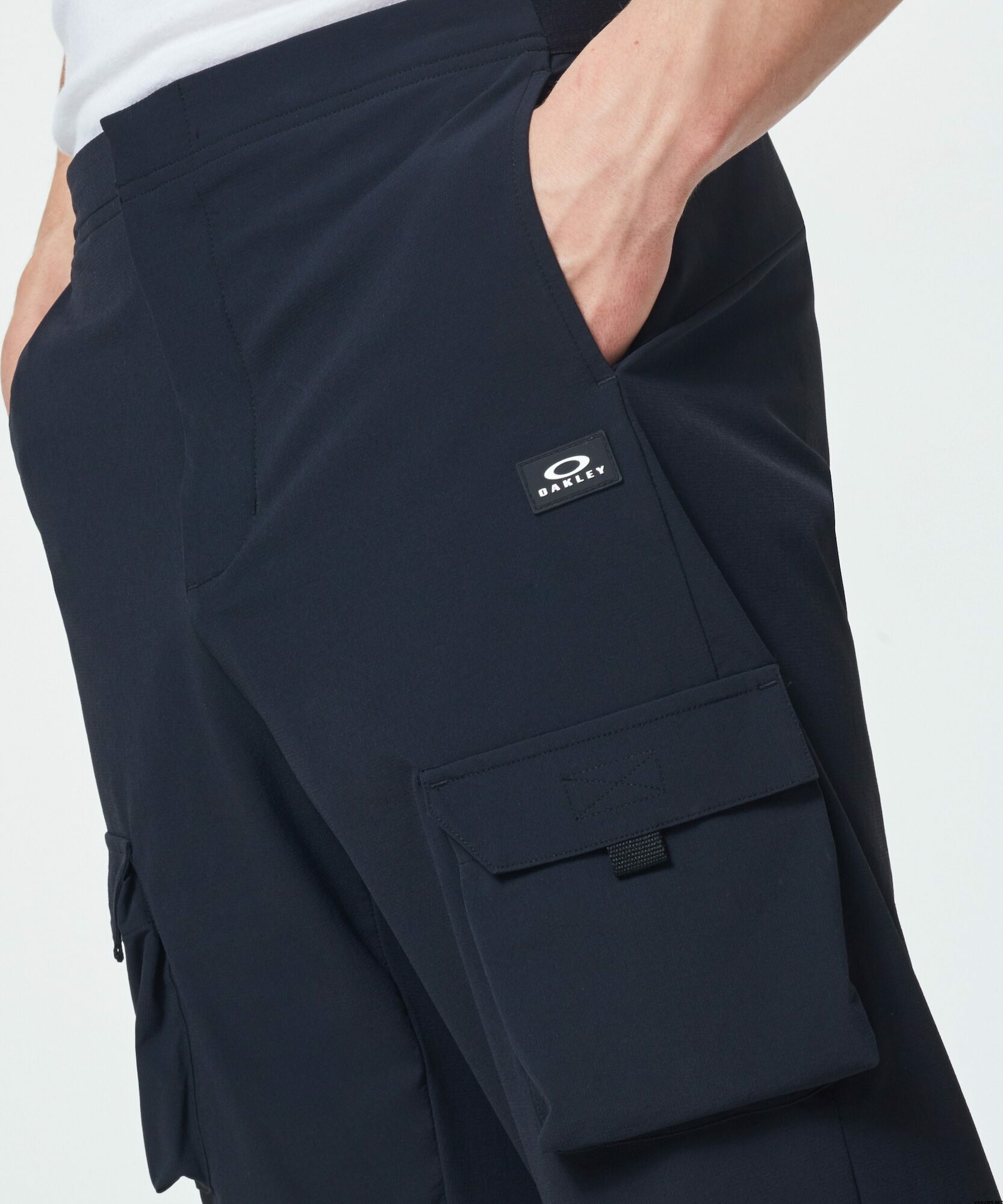 Oakley Commuter Tech Pant | Men's casual trousers | Varuste.net Español